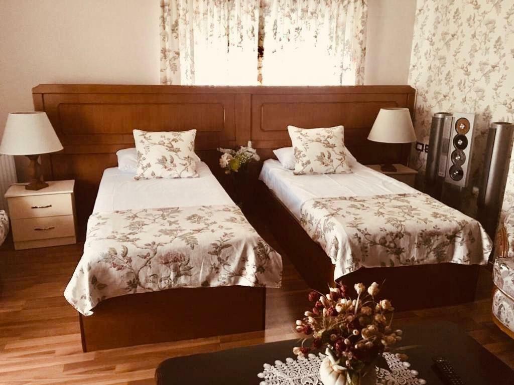 Guest House Stena Erseke Luaran gambar